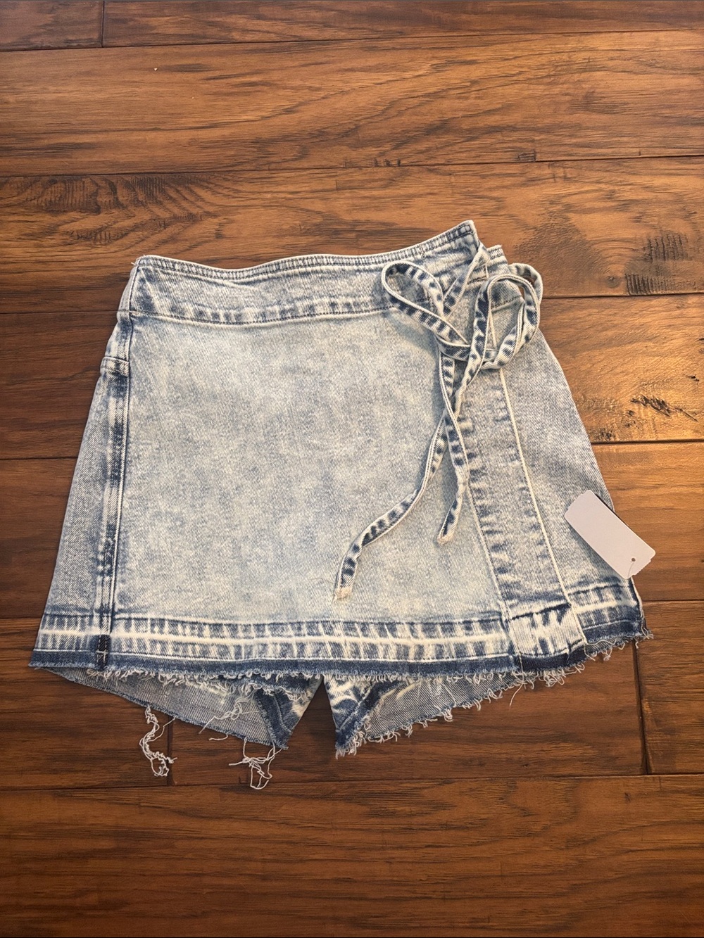 Women’s Light Wash Denim Wrap Skort